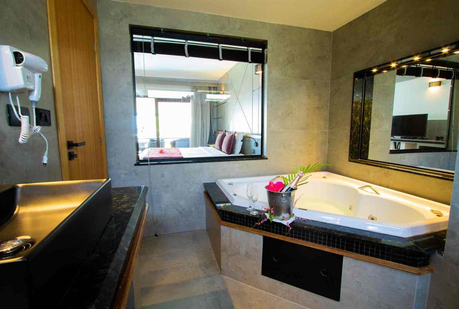 3y2a9700_11zon (1).jpg