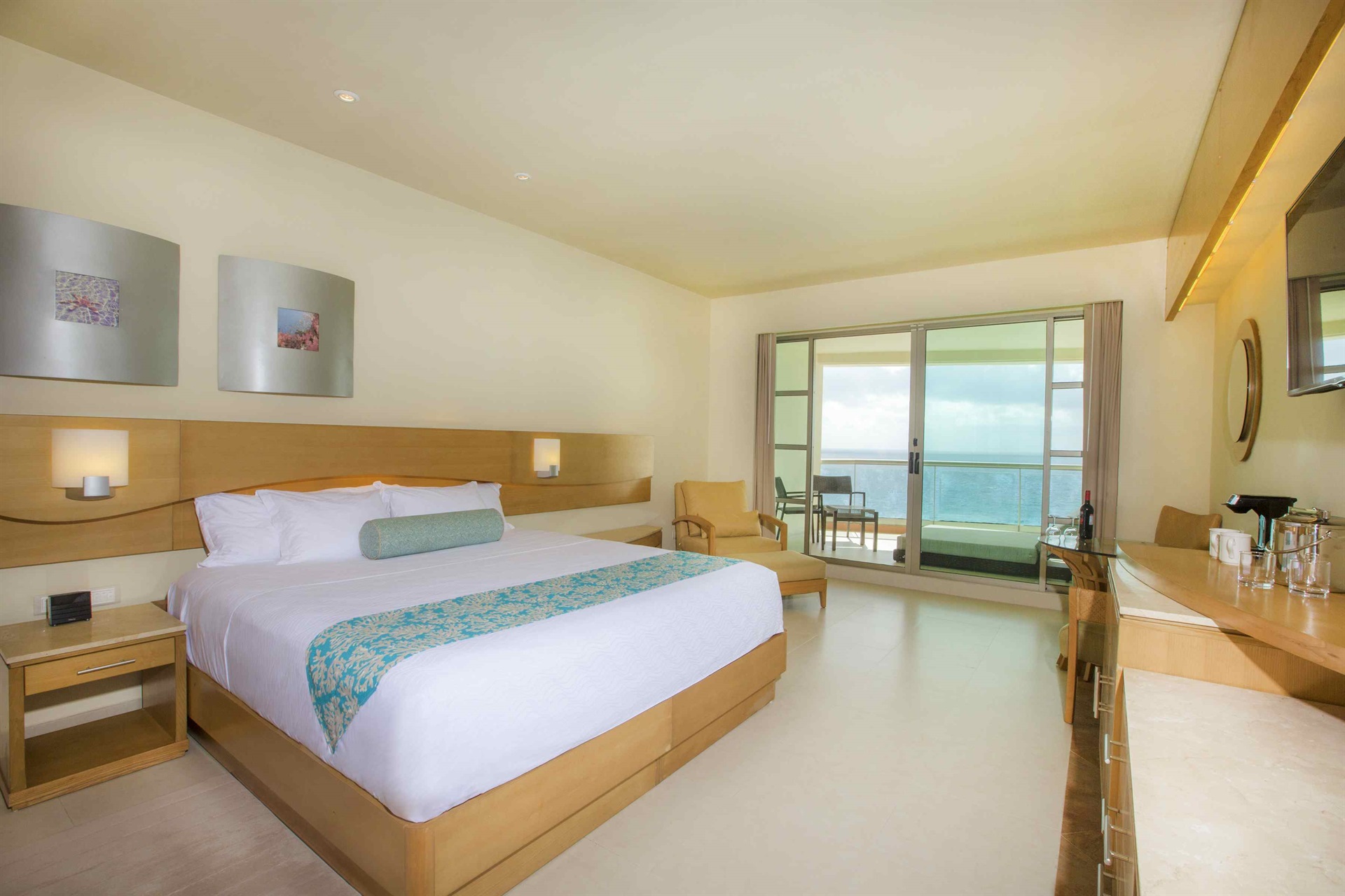 Superior Deluxe - Ocean View - Ocean View 2.jpg