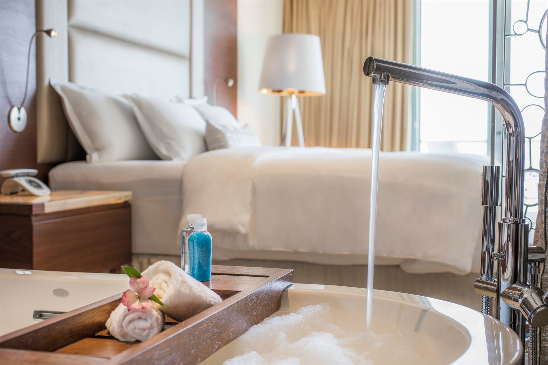 Royale Deluxe - Honeymoon - Honeymoon Suite 3.jpg