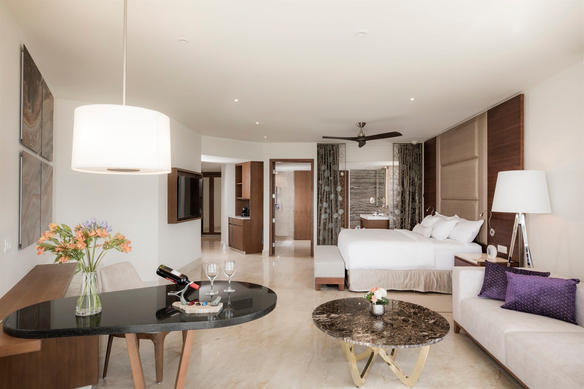 Royale Junior Suite. - Junior Suite 3.jpg