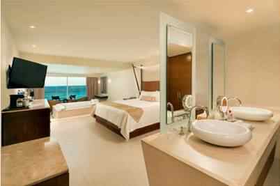 Junior Suite - Ocean View - Junior Suite.jpg