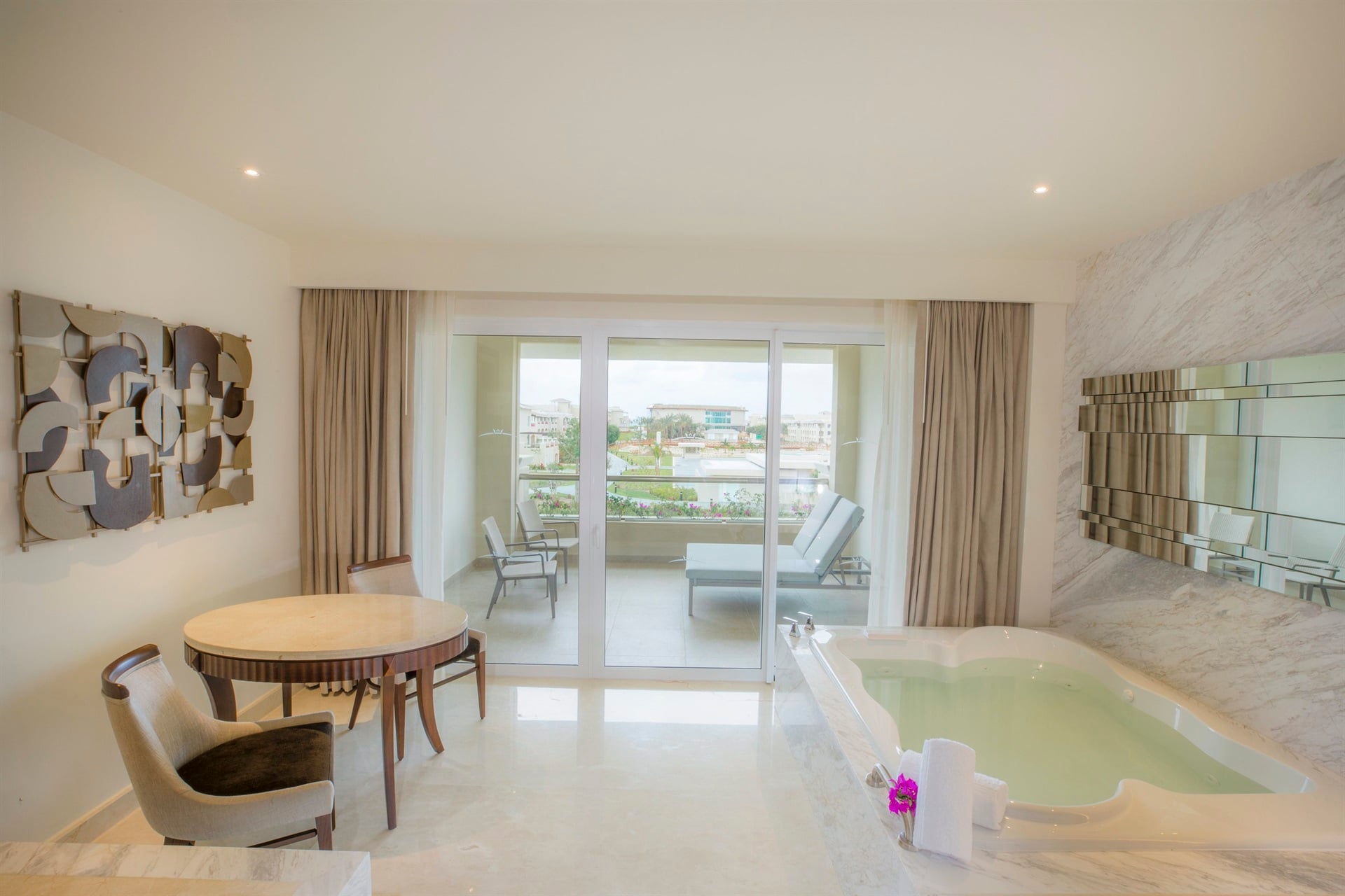 Grand Family Deluxe. - Family Deluxe  6.jpg