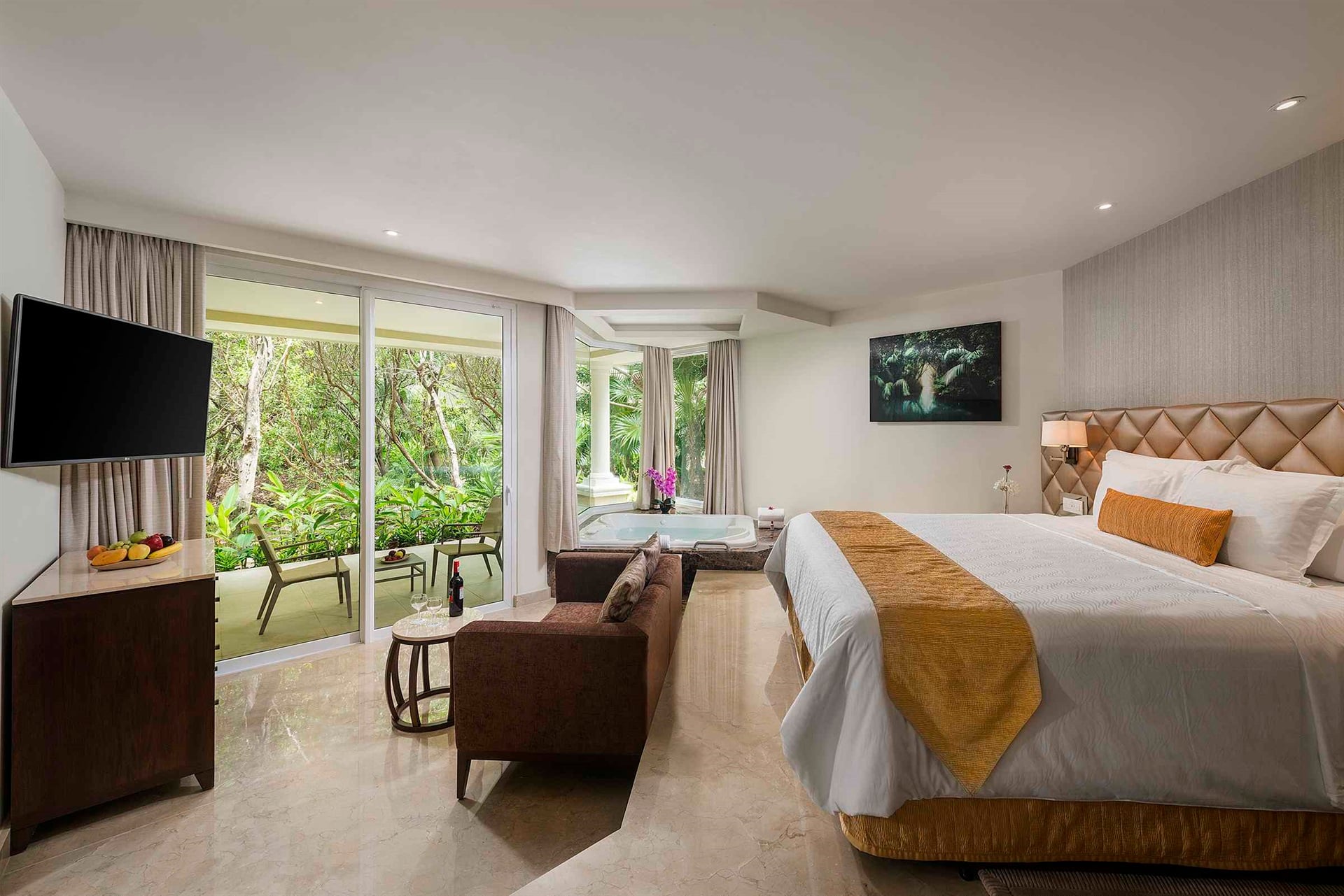 Junior Suite - Golf Course - Jr Suite_Golf_1.jpg