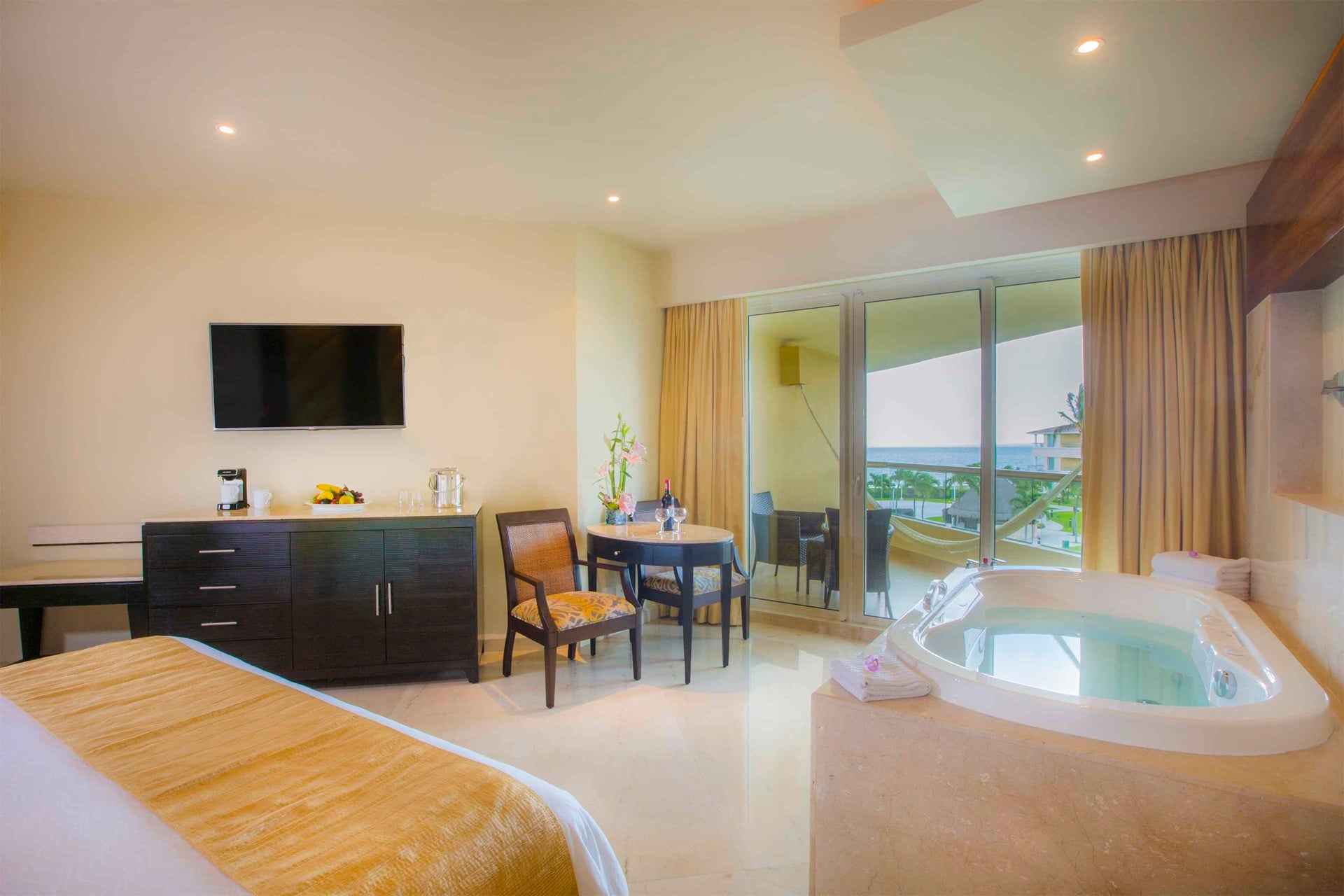 Superior Deluxe - Ocean View - Ocean View 1.jpg