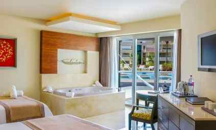 Swim Up Suite. - Wellness Suites.jpg