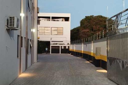 entrada 2 - lado direito (dia).jpeg