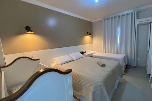 apto. triplo- casal luxo (berço).jpg