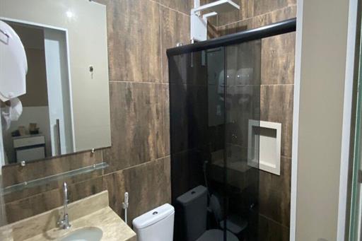 wc apto. triplo-casal completo i.jpg