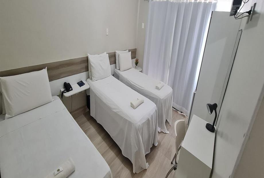 apto. 18 triplo-solteiro luxo.jpg