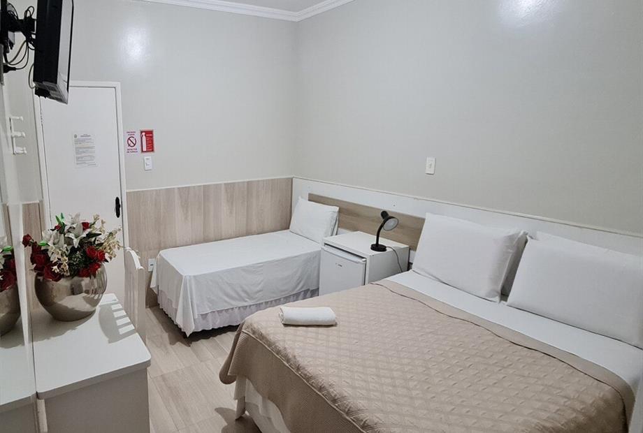 apto. 29 triplo-casal luxo (inve.jpg