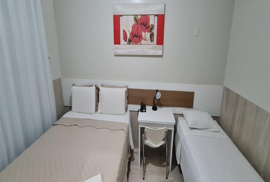 apto. 40 triplo-casal luxo.jpg