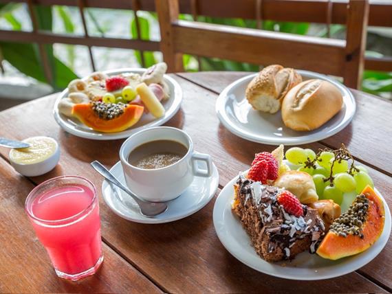 CAFE8.jpg