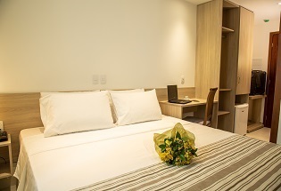 cama casal buquet baixa.jpg