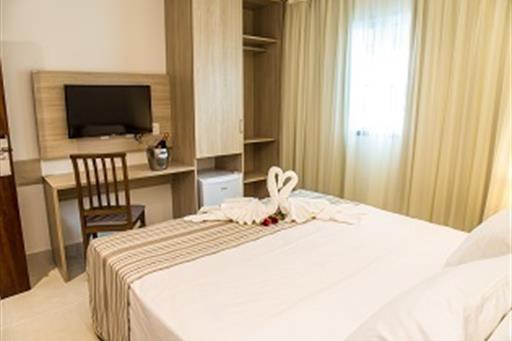 cama casal champanhe baixa.jpg