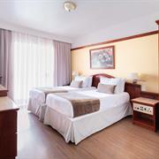 Quarto Luxo com 2 camas de Solteiro