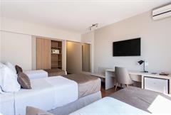 Quarto Triplo Superior Com 3 Camas de Solteiro