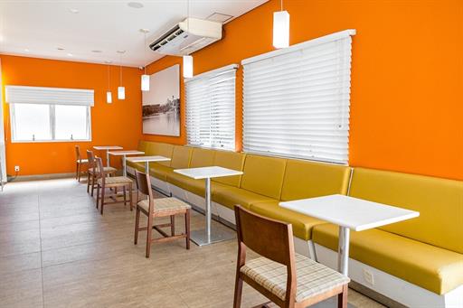 18 restaurante 2.jpg