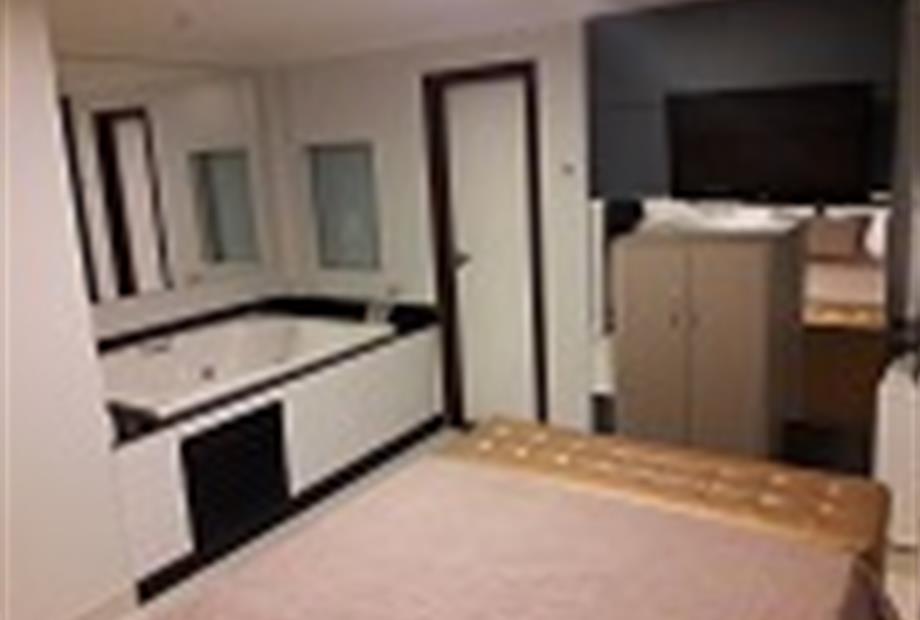 Hotel Sempre Exe.jpg