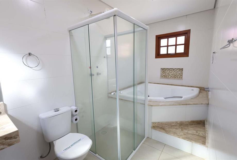 chalé - hidro 02.jpg