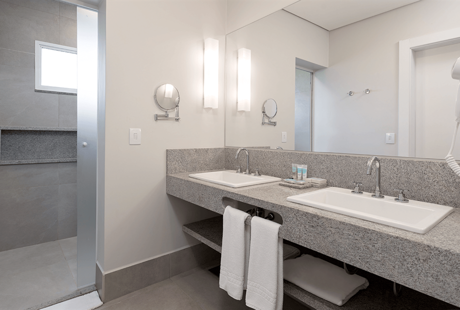 banheiro superior plus.png