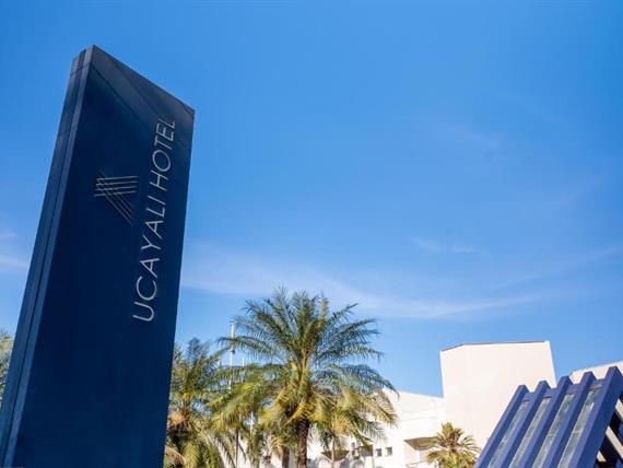 faixada do hotel.jpg