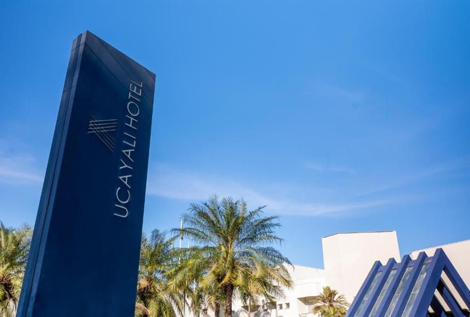 faixada do hotel.jpg