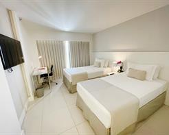 Superior Premier Triplo com varanda - Vista Cidade