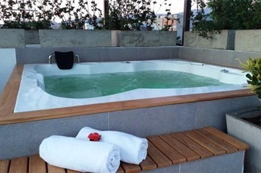 jacuzzi hab doble akuamarina hotel.jpg