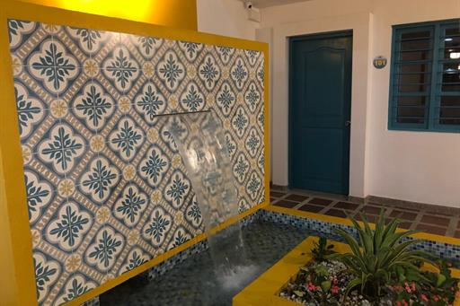 fuente akuamarina hotel.jpg