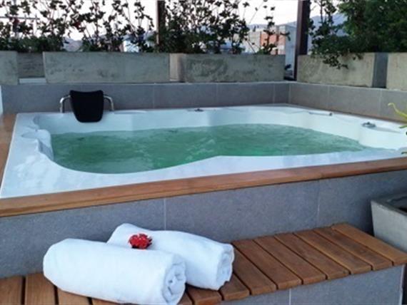 jacuzzi hab doble akuamarina hotel.jpg