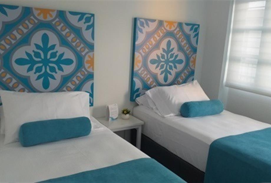 habitacion 2 pax hotel akuamarina.jpg