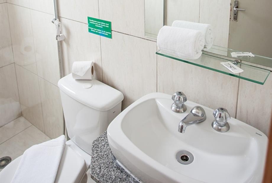 Hotel Aruja _ STANDARD 3.jpg