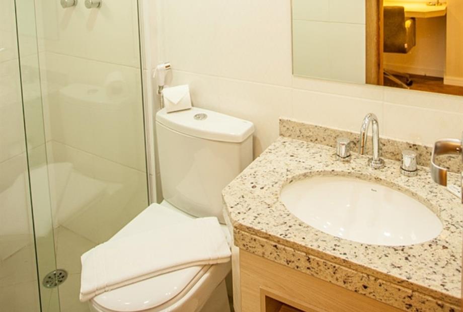 Hotel Aruja _ SUPERIOR 4.jpg