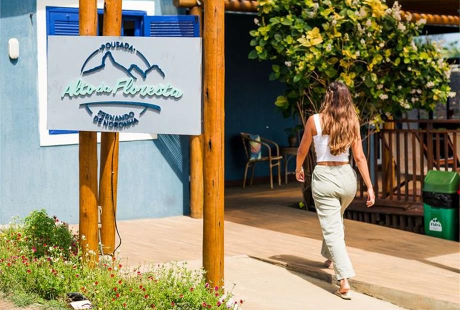 fachada 03-1200px.jpg