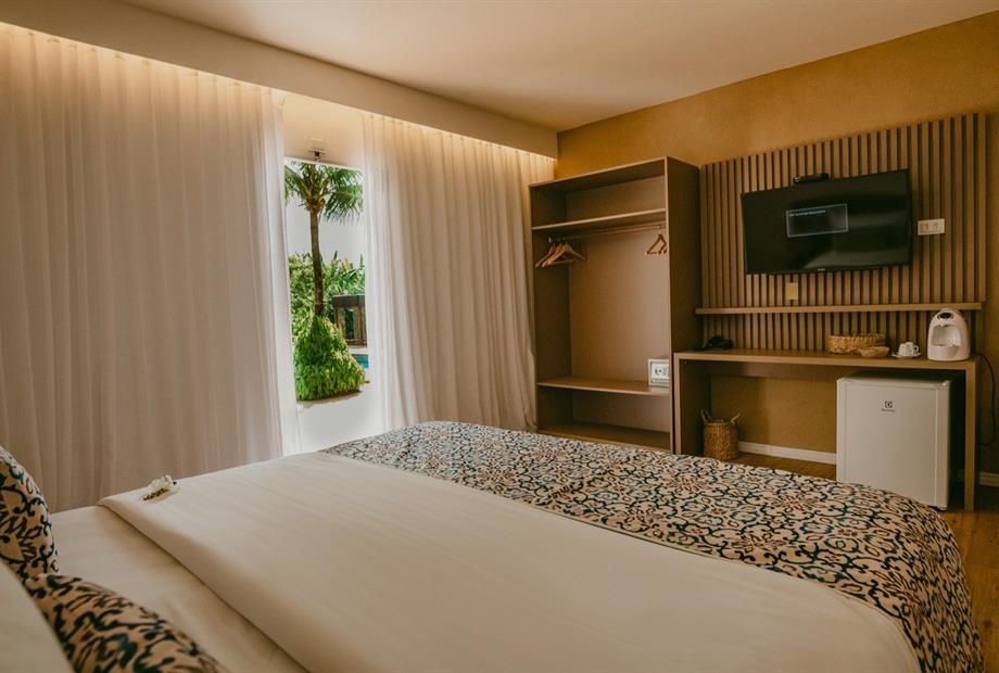 villa varanda piscina 2.jpeg