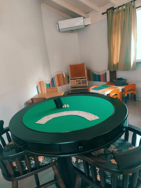 mesa baralho.jpg