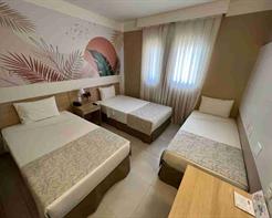 Quarto Standard Triplo 3 Solteiro