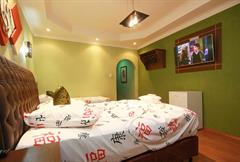 Quarto Triplo com Banheiro