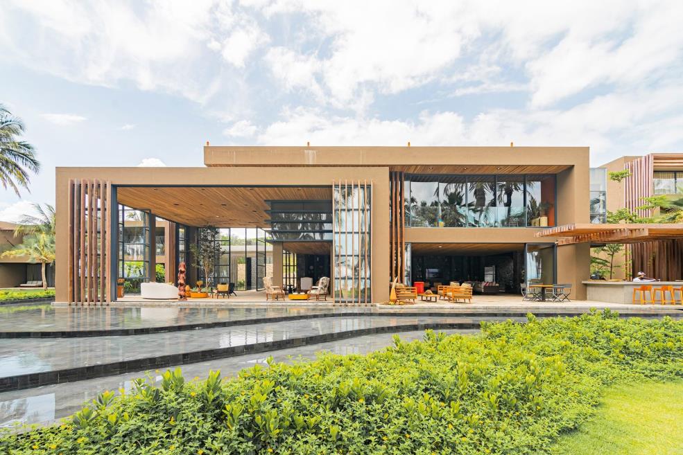 lobby 05.jpg