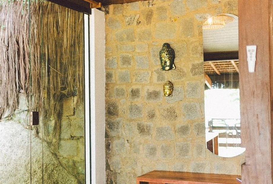 4b_bali_ halld e entrada.jpeg