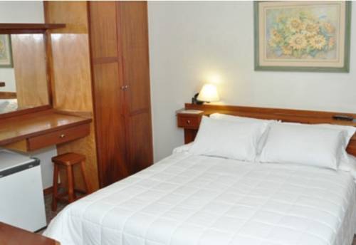 Quarto Deluxe com duas camas de solteiro