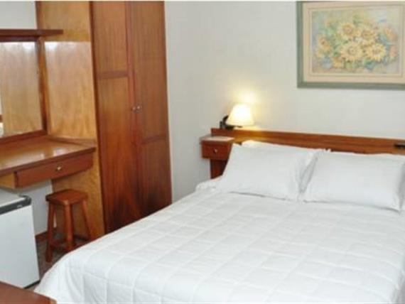 Quarto Deluxe com duas camas de solteiro