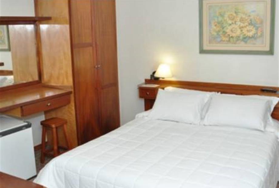 Quarto Deluxe com duas camas de solteiro