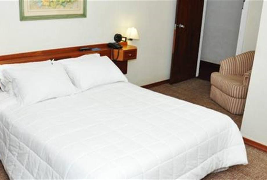 Quarto Deluxe com duas camas de solteiro 3