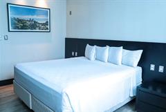 Quarto com Cama Queen-size - Não Fumantes