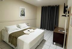 1 cama de casal grande - Luxo