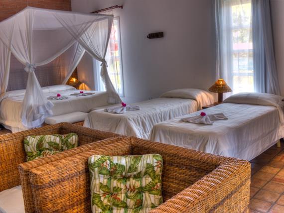 whatsapp image 2025-10-30 at 15.48.39 (17).jpeg