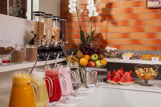 café da manhã_rosas hotel110925_.jpg