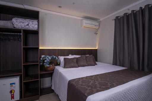 quarto casal_rosas hotel_181025_ (1).jpg