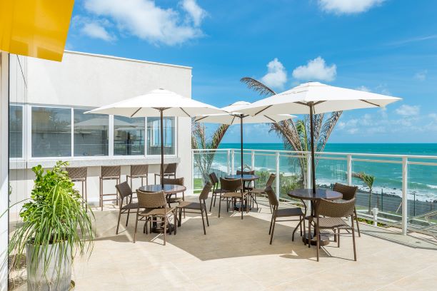 Hotel Senac Barreira Roxa - Deck Bar.1.jpg